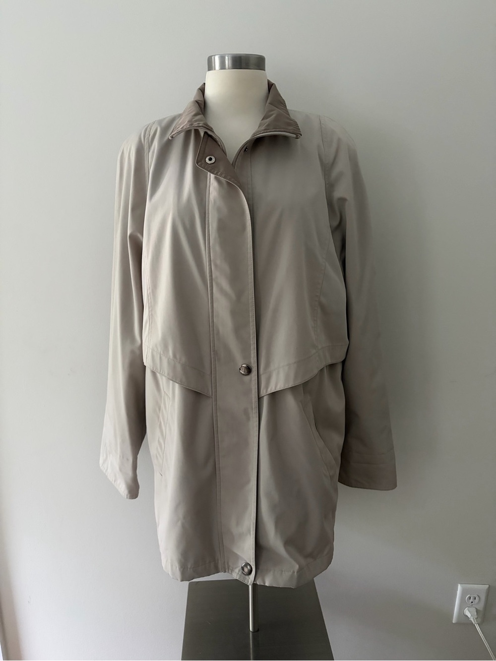 Vintage 90s Liz Claiborne Two-Toned Rain Jacket Trench Coat M Utility Gorpcore